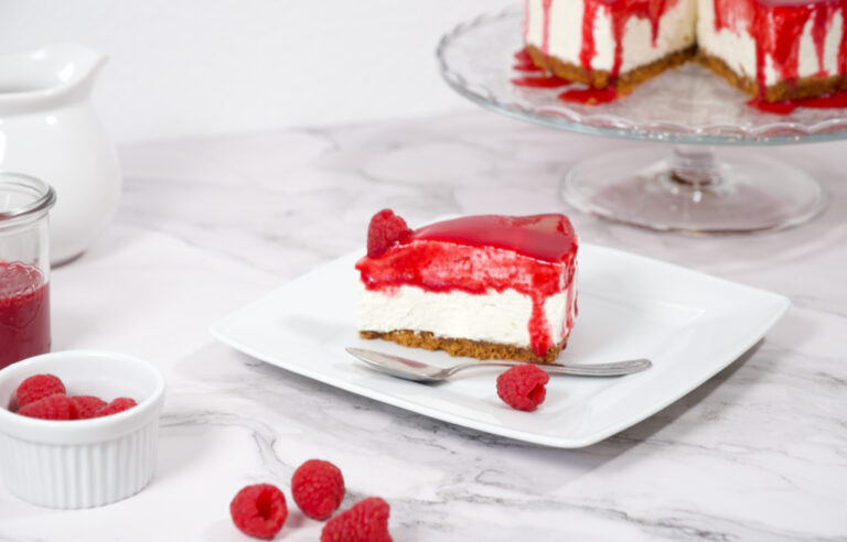 Cheesecake au coulis de framboises