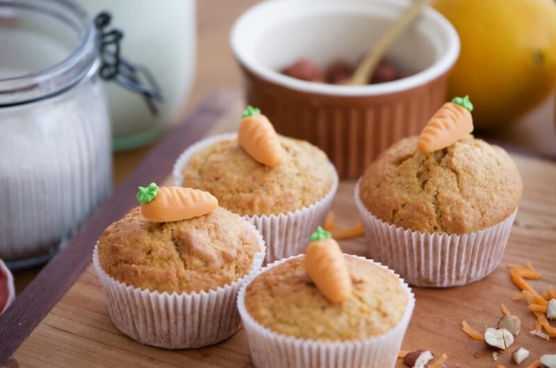 Muffins aux carottes, oranges et noisettes